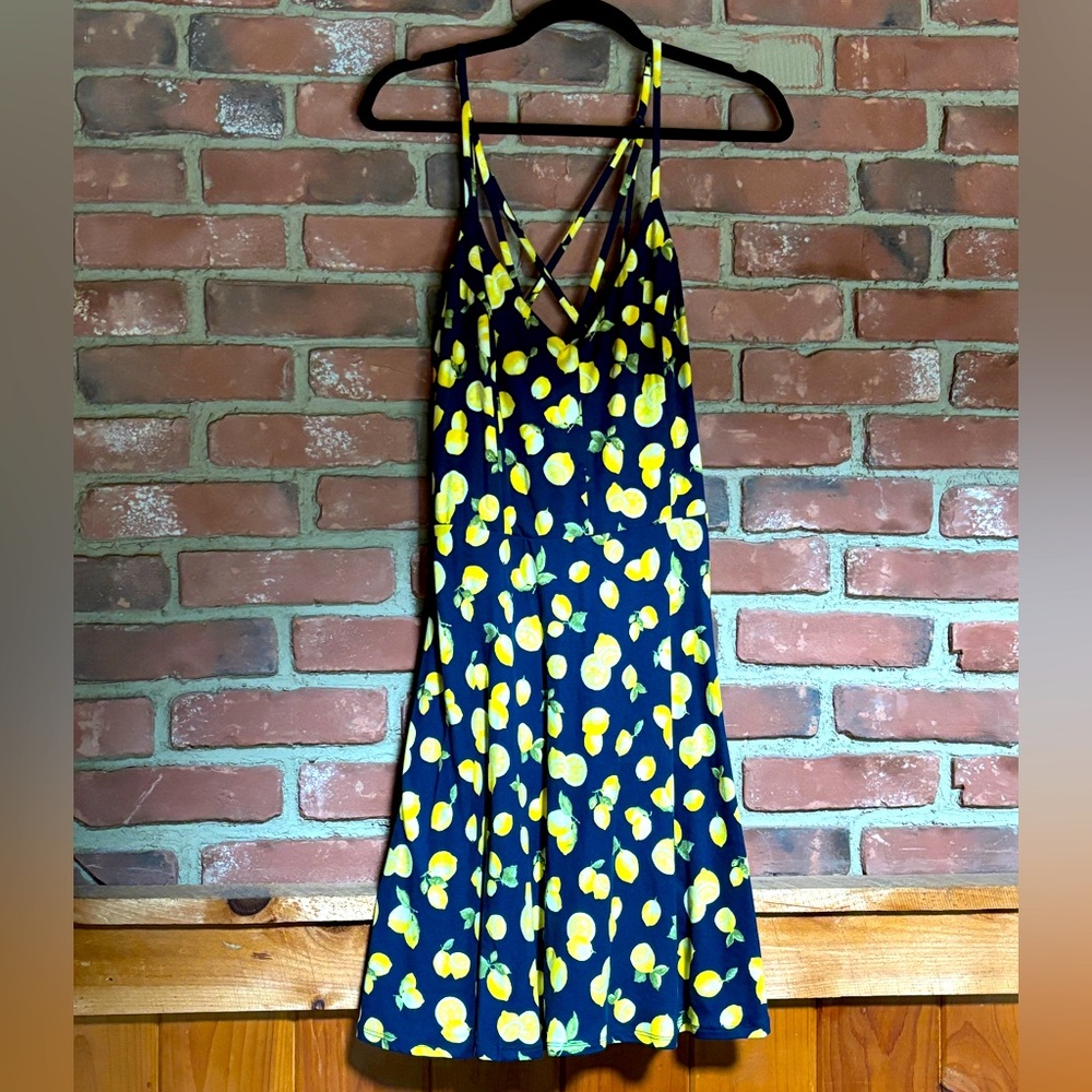 NEVER WORN. Lemon Print Nine Britton Dress, Size XXL